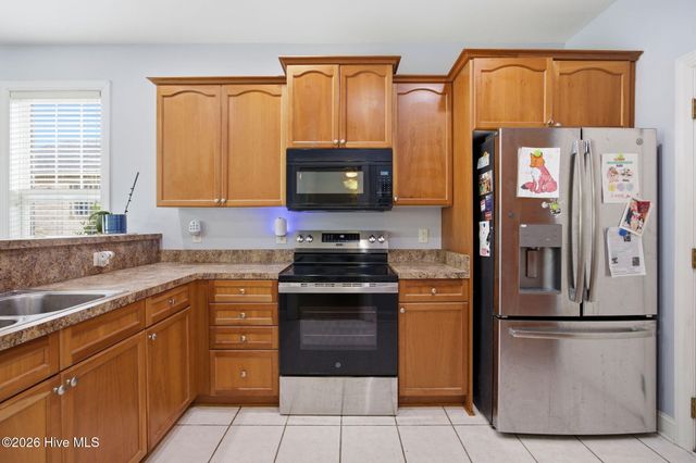 1018 Garden Club Way, Leland, NC 28451