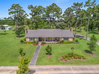 232 RODNEY WHITE Lane, Longville, LA 70652