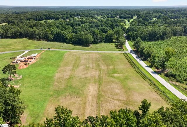111 Flowing Rock Road, Honea Path, SC 29654