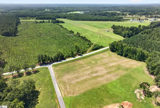 111 Flowing Rock Road, Honea Path, SC 29654