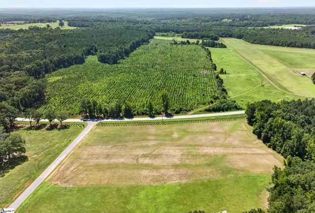 111 Flowing Rock Road, Honea Path, SC 29654