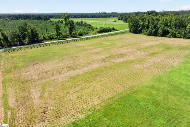 111 Flowing Rock Road, Honea Path, SC 29654
