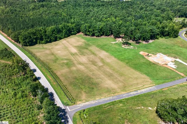 111 Flowing Rock Road, Honea Path, SC 29654
