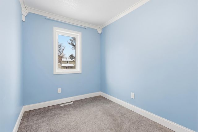 115 Glenmar Avenue, Mahtomedi, MN 55115