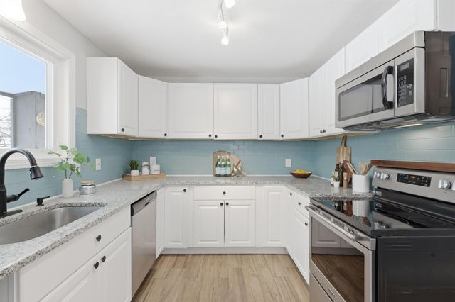 115 Glenmar Avenue, Mahtomedi, MN 55115