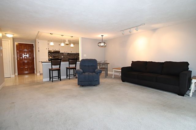 9 Broadway 222, Saugus, MA 01906