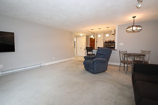 9 Broadway 222, Saugus, MA 01906