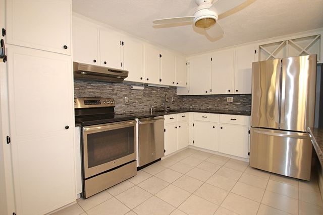 9 Broadway 222, Saugus, MA 01906