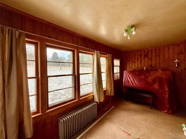 111 Mail Road, Barryville, NY 12719