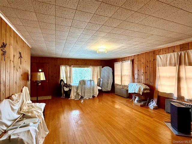 111 Mail Road, Barryville, NY 12719