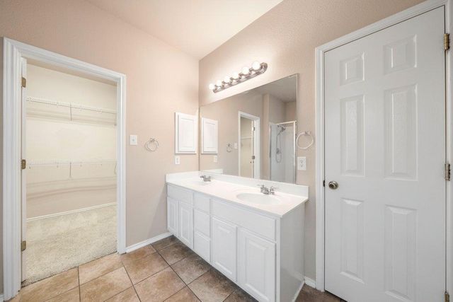 611 Secretariat DR, Cibolo, TX 78108