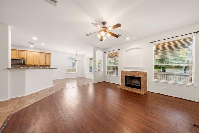 611 Secretariat DR, Cibolo, TX 78108