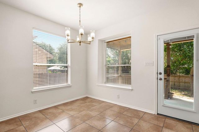 611 Secretariat DR, Cibolo, TX 78108