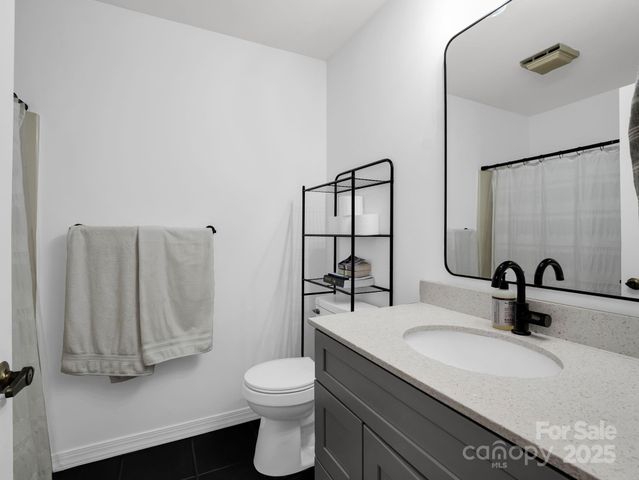 190 Long John Drive, Hendersonville, NC 28791