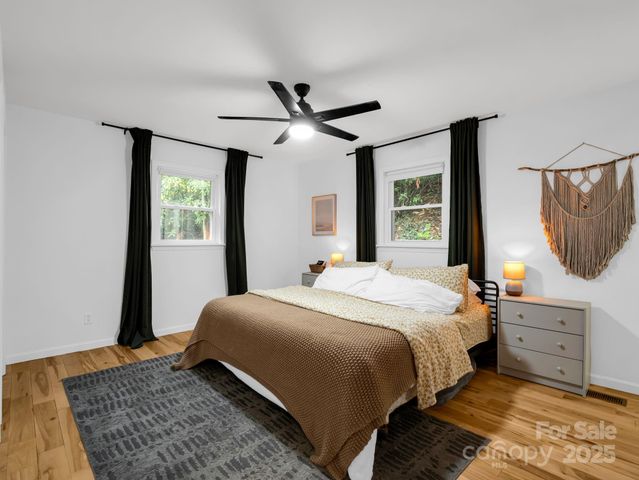 190 Long John Drive, Hendersonville, NC 28791