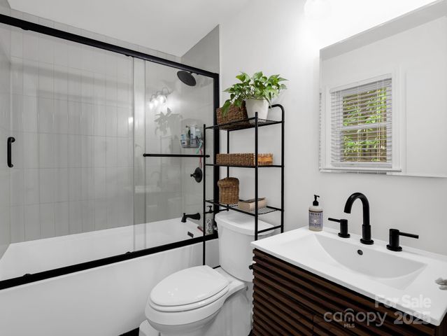 190 Long John Drive, Hendersonville, NC 28791