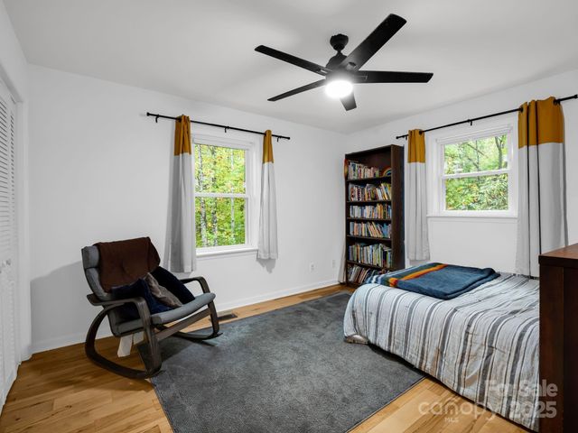 190 Long John Drive, Hendersonville, NC 28791