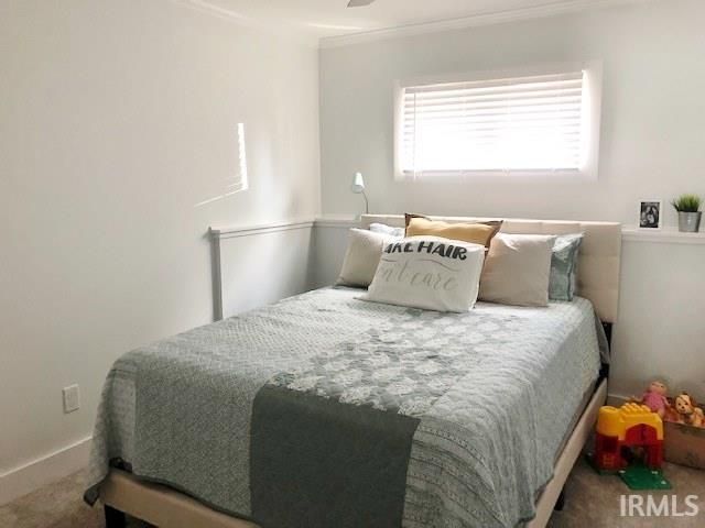 8960 E Hatchery Road, Syracuse, IN 46567