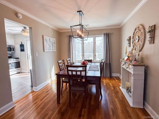 1525 Pea Pond Road, Bellmore, NY 11710