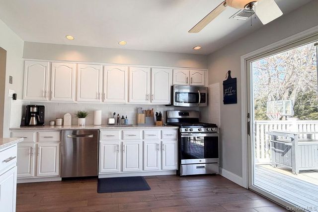 1525 Pea Pond Road, Bellmore, NY 11710