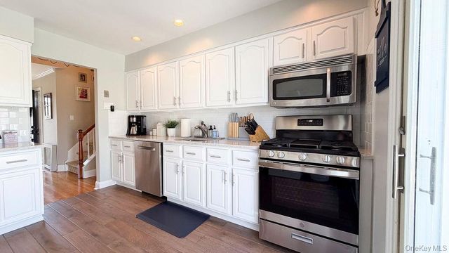 1525 Pea Pond Road, Bellmore, NY 11710