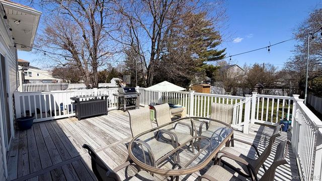 1525 Pea Pond Road, Bellmore, NY 11710