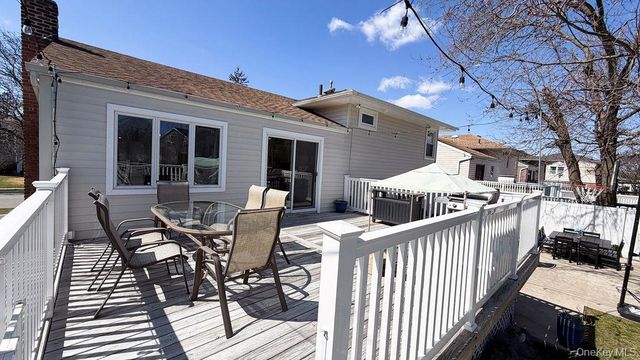 1525 Pea Pond Road, Bellmore, NY 11710