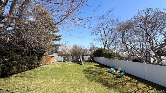 1525 Pea Pond Road, Bellmore, NY 11710