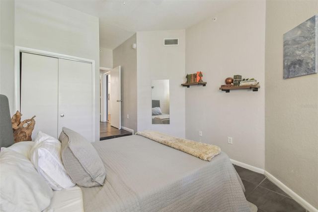 2440 W HORATIO STREET 1031, Tampa, FL 33609