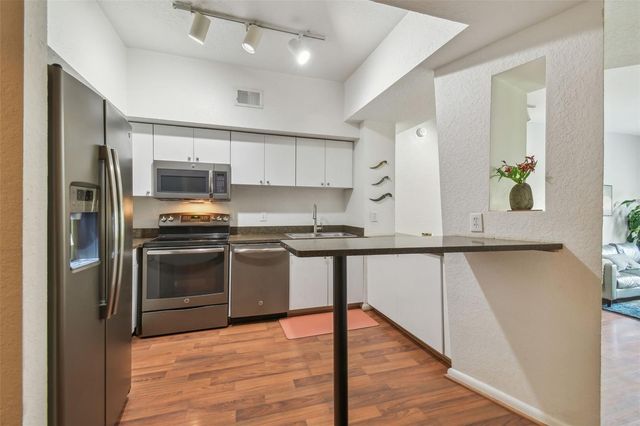 2440 W HORATIO STREET 1031, Tampa, FL 33609