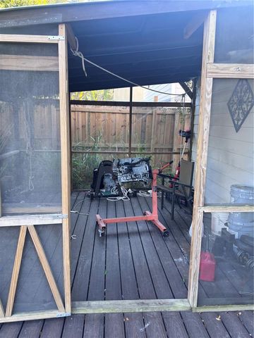 4643 HOLLINGSWORTH AVENUE, Sarasota, FL 34233