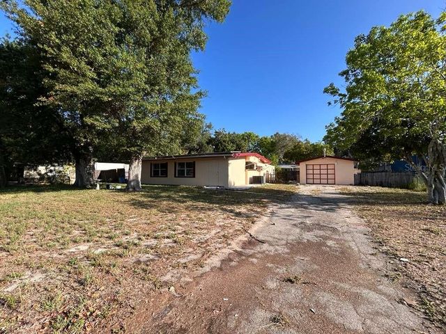 340 SANTA BARBARA STREET, North Fort Myers, FL 33903