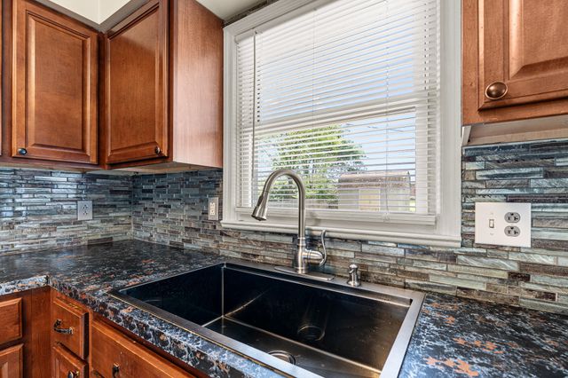 527 Miles Road, Nicholasville, KY 40356