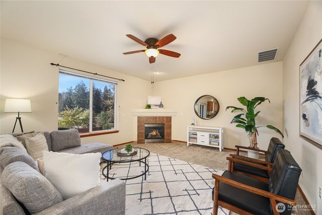 20635 73rd Avenue Ct E, Spanaway, WA 98387