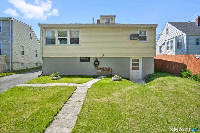 109 Harvey Street, Bridgeport, CT 06610
