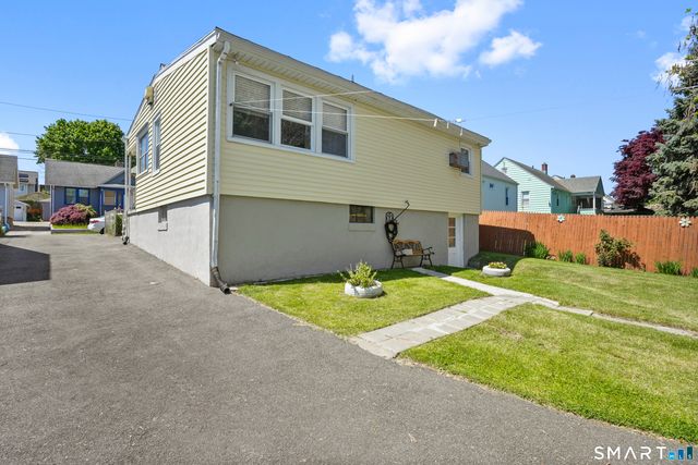 109 Harvey Street, Bridgeport, CT 06610