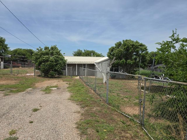 1313 Skyline Drive, Amarillo, TX 79108
