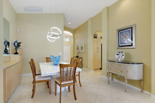 7118 Treviso Lane, Boynton Beach, FL 33472