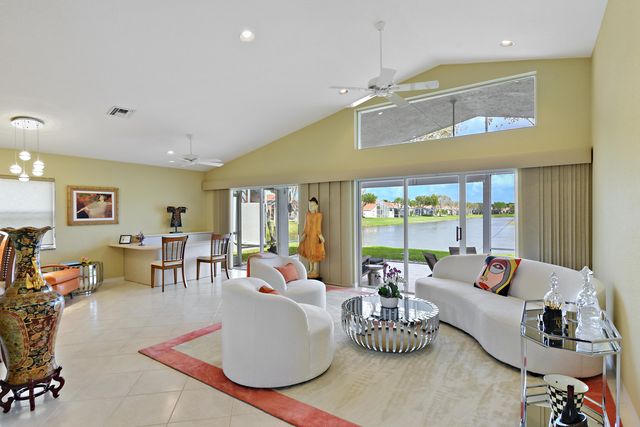 7118 Treviso Lane, Boynton Beach, FL 33472