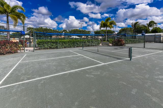 7118 Treviso Lane, Boynton Beach, FL 33472