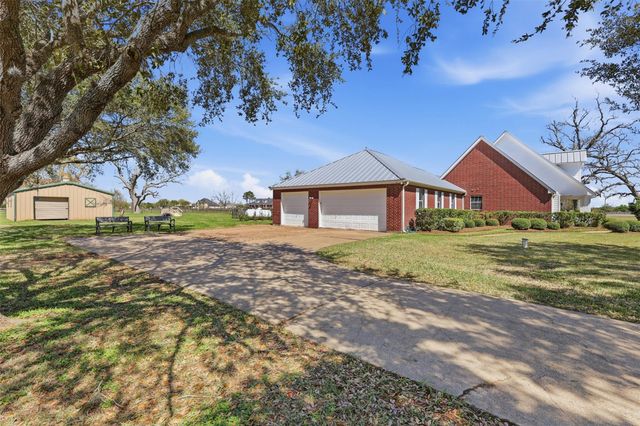 3232 Blue Grass Drive, Richmond, TX 77406