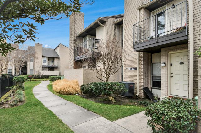 2021 Spenwick Drive 117, Houston, TX 77055