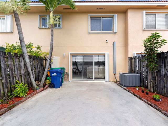 17337 SW 140th Court, Miami, FL 33177