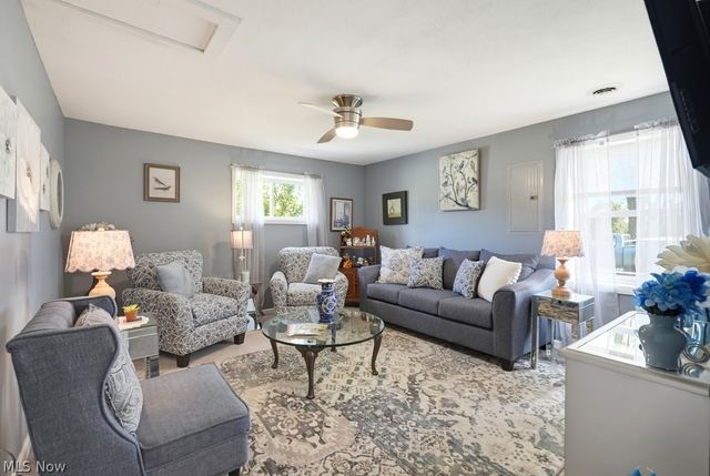 202 Hale Drive, Streetsboro, OH 44241