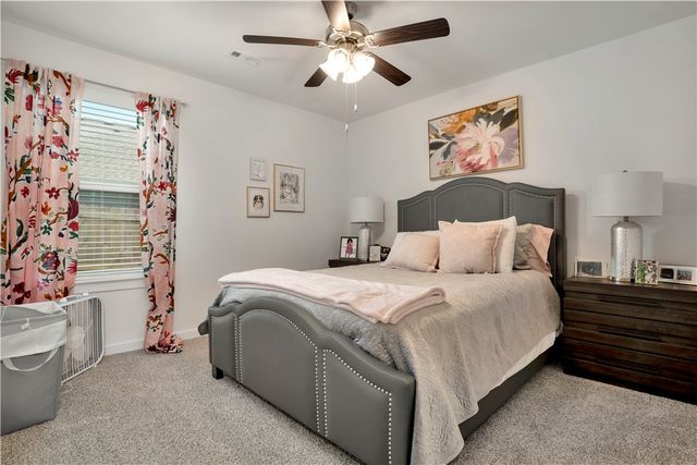 4435 W Canyon Run Drive, Fayetteville, AR 72704