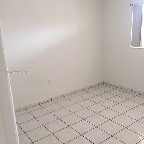 1855 W 60th St 423C, Hialeah, FL 33012