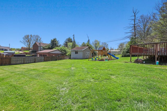 121 Eastland Drive, Paris, KY 40361