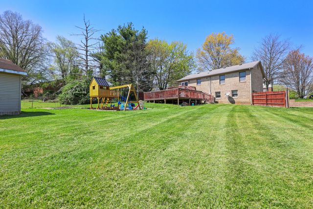 121 Eastland Drive, Paris, KY 40361