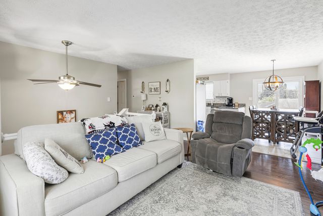 121 Eastland Drive, Paris, KY 40361