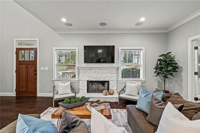 1761 Georgian Terrace, Brookhaven, GA 30341